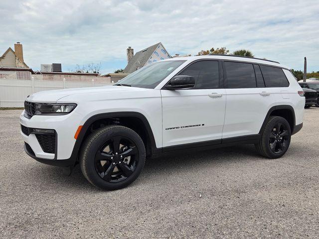 new 2026 Jeep Grand Cherokee L car, priced at $42,525