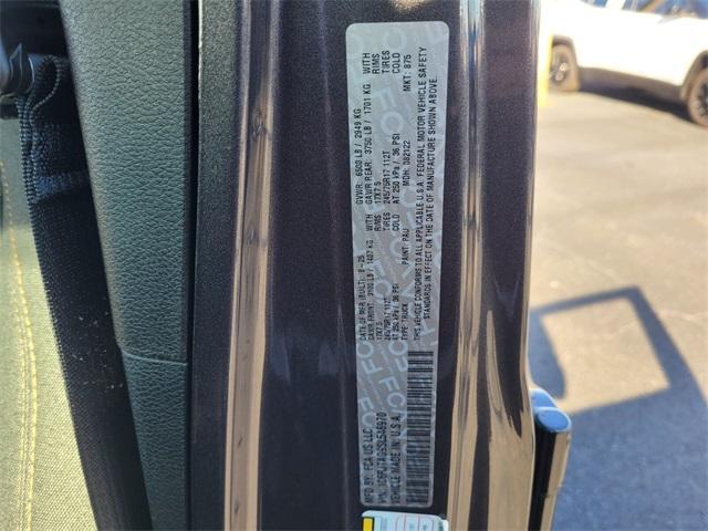 new 2025 Jeep Gladiator car, priced at $33,199