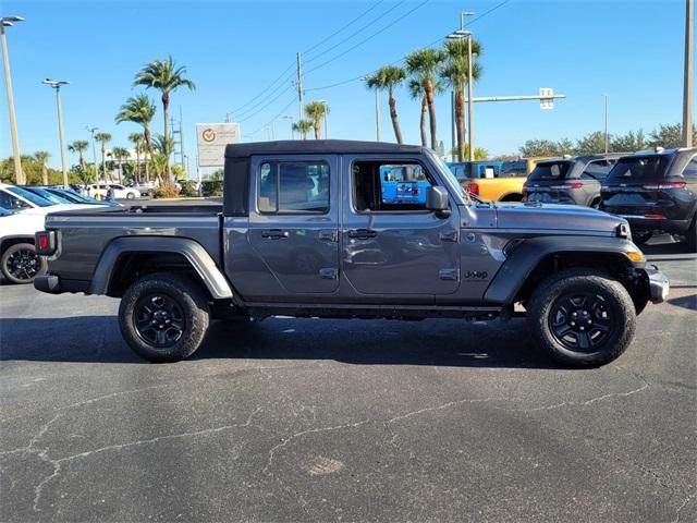 new 2025 Jeep Gladiator car, priced at $33,199