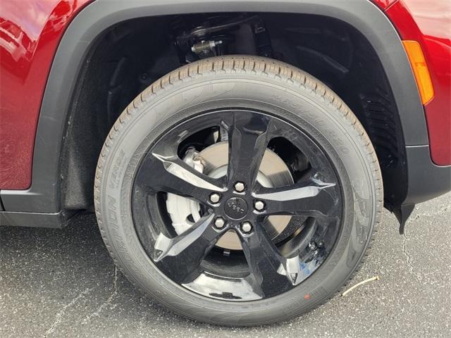 new 2025 Jeep Grand Cherokee car, priced at $35,336