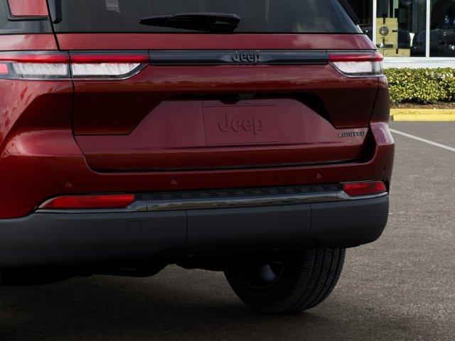 new 2025 Jeep Grand Cherokee car, priced at $35,905