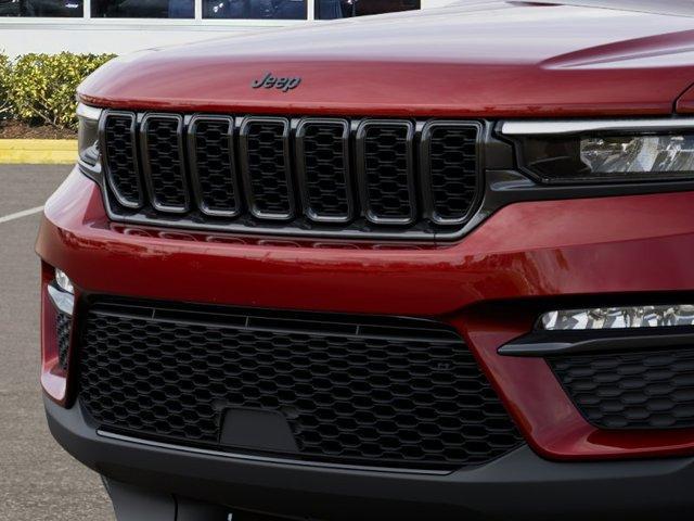 new 2025 Jeep Grand Cherokee car, priced at $35,905