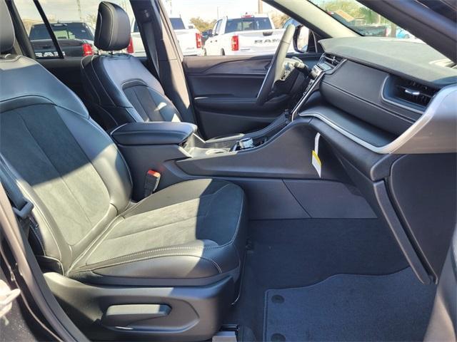 new 2025 Jeep Grand Cherokee car, priced at $34,247