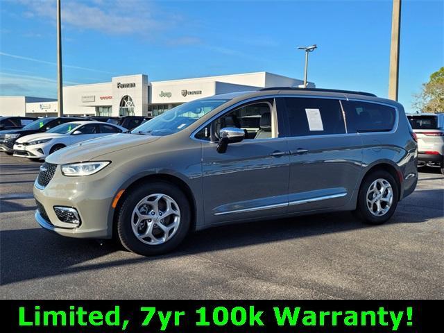 used 2023 Chrysler Pacifica car, priced at $35,888