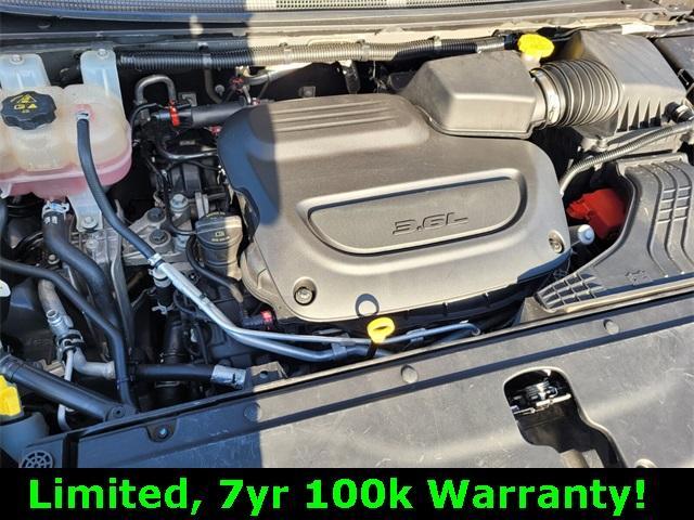 used 2023 Chrysler Pacifica car, priced at $35,888