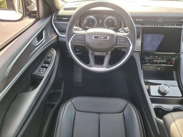 new 2025 Jeep Grand Cherokee car, priced at $40,350