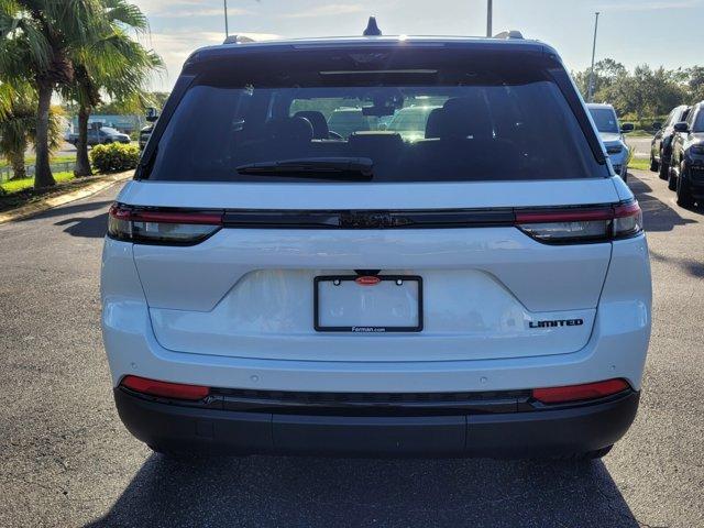 new 2025 Jeep Grand Cherokee car, priced at $40,350