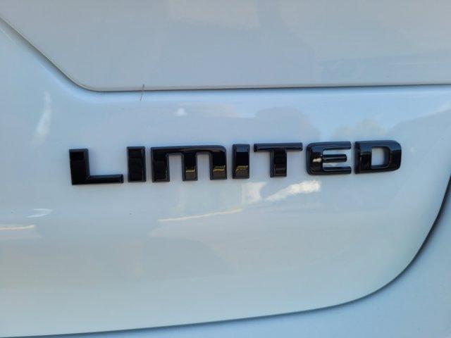 new 2025 Jeep Grand Cherokee car, priced at $40,350