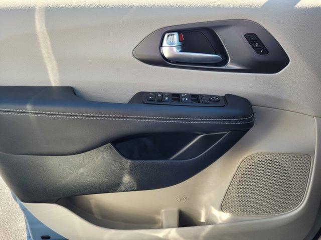 used 2024 Chrysler Pacifica car, priced at $33,788