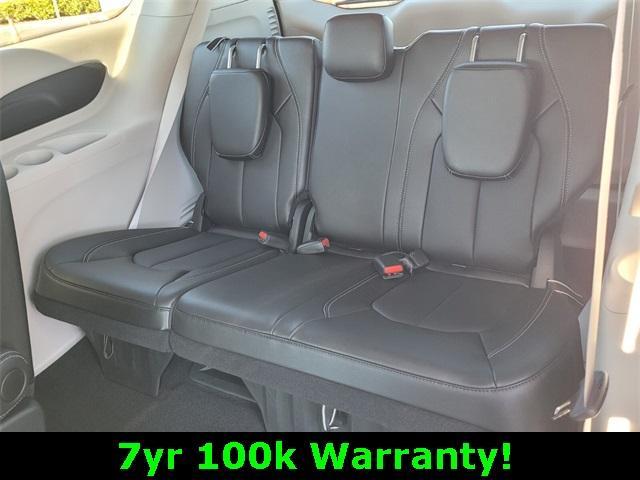 used 2024 Chrysler Pacifica car, priced at $32,998