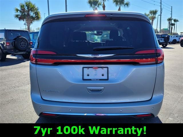 used 2024 Chrysler Pacifica car, priced at $32,998