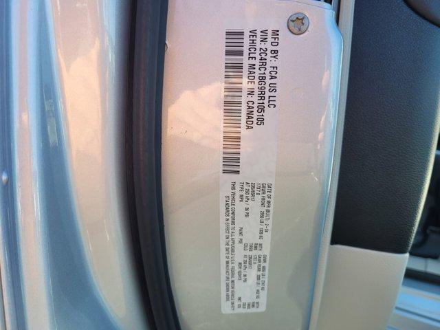 used 2024 Chrysler Pacifica car, priced at $33,788