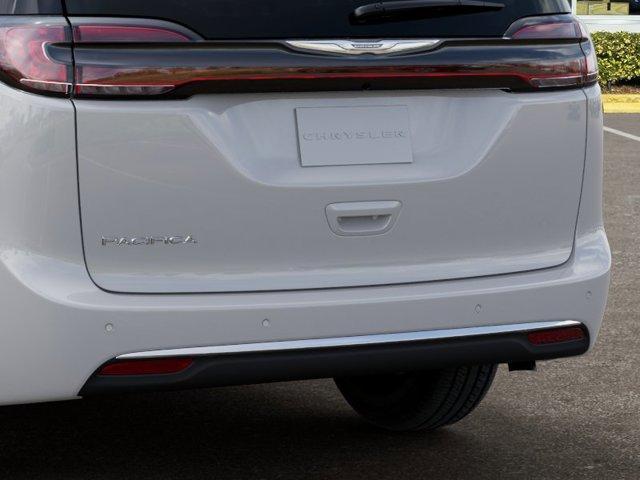 new 2026 Chrysler Pacifica car, priced at $39,636