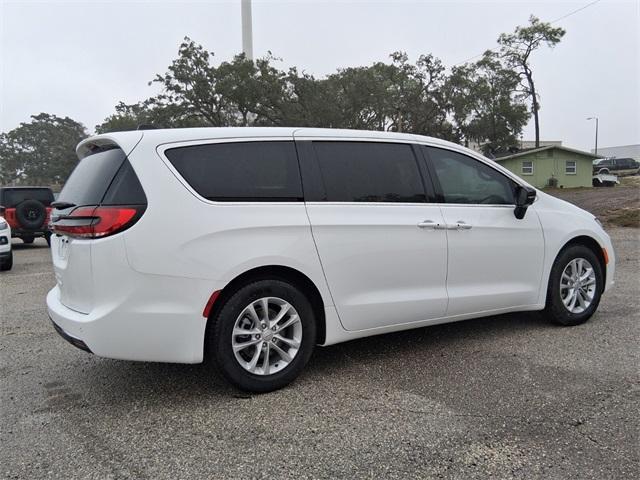 new 2026 Chrysler Pacifica car, priced at $40,356