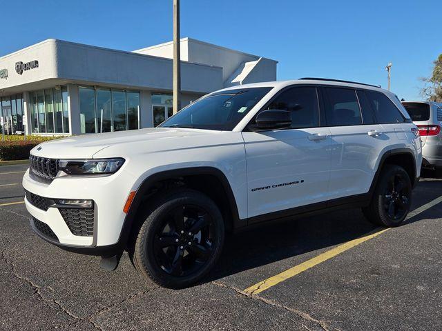 new 2026 Jeep Grand Cherokee car, priced at $40,376