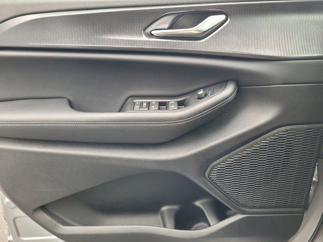 new 2025 Jeep Grand Cherokee car, priced at $35,670