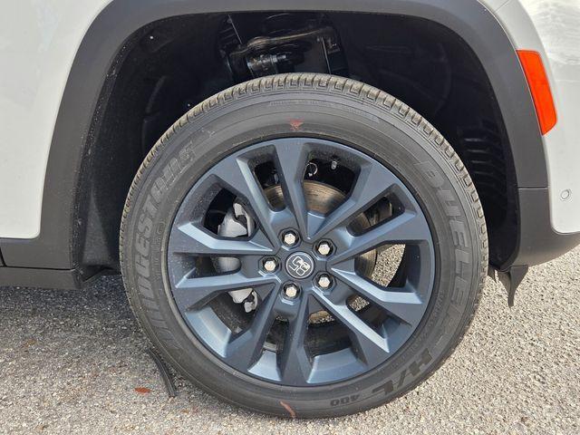 new 2026 Jeep Grand Cherokee car, priced at $45,230
