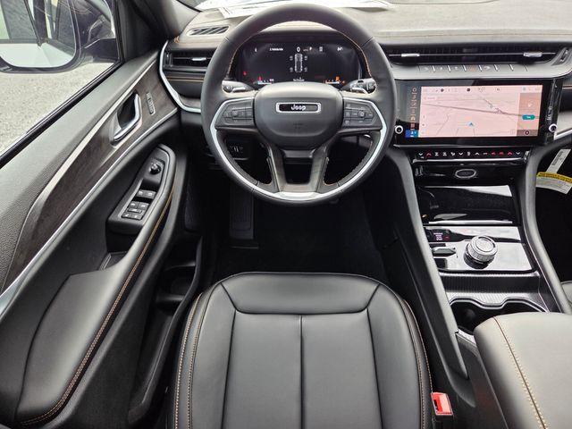 new 2026 Jeep Grand Cherokee car, priced at $45,230