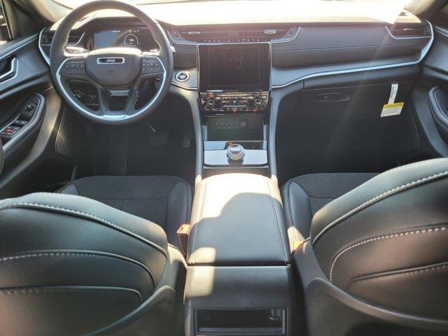 new 2025 Jeep Grand Cherokee car, priced at $35,350