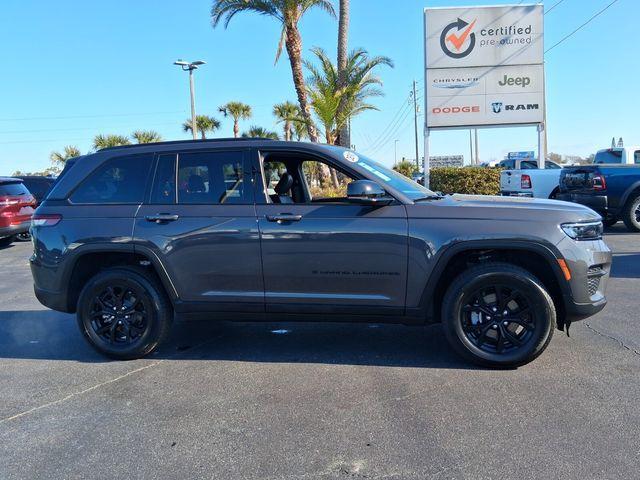 new 2025 Jeep Grand Cherokee car, priced at $34,941