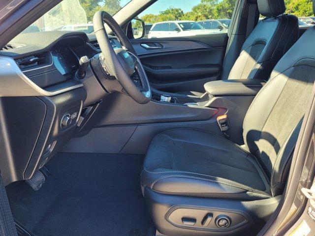 new 2025 Jeep Grand Cherokee car, priced at $35,350