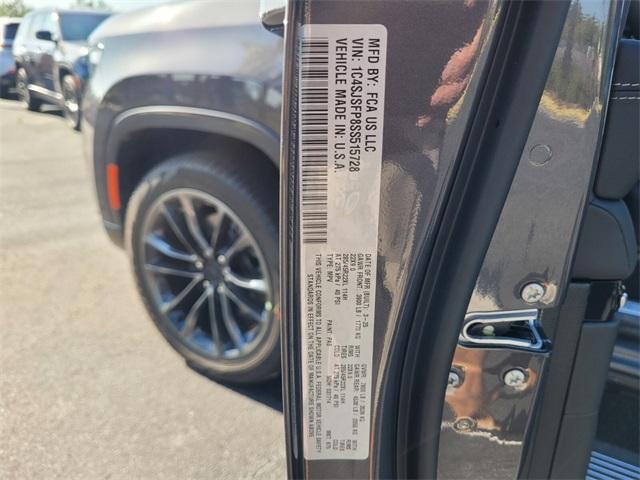 new 2025 Jeep Grand Wagoneer L car, priced at $89,446