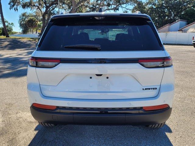 new 2025 Jeep Grand Cherokee car, priced at $42,499