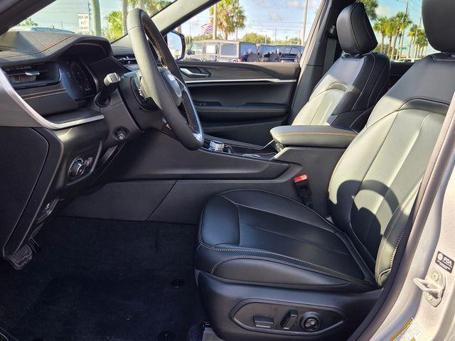 new 2026 Jeep Grand Cherokee car, priced at $45,584