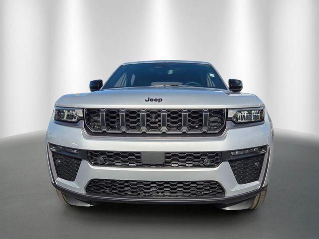 new 2026 Jeep Grand Cherokee car, priced at $45,584