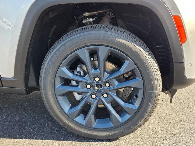 new 2026 Jeep Grand Cherokee car, priced at $45,584