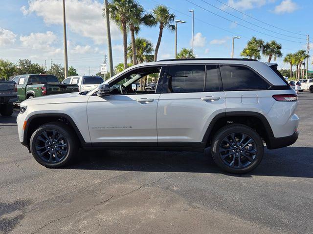 new 2026 Jeep Grand Cherokee car, priced at $45,584