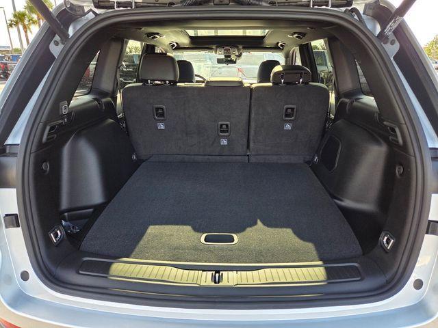 new 2026 Jeep Grand Cherokee car, priced at $45,584