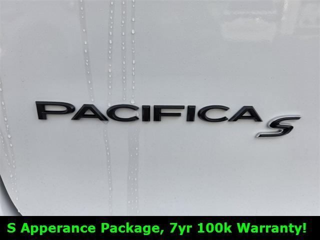 used 2024 Chrysler Pacifica car, priced at $37,998