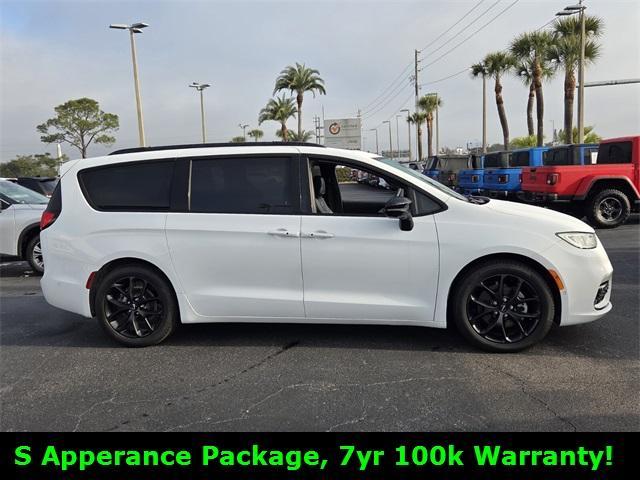 used 2024 Chrysler Pacifica car, priced at $37,998