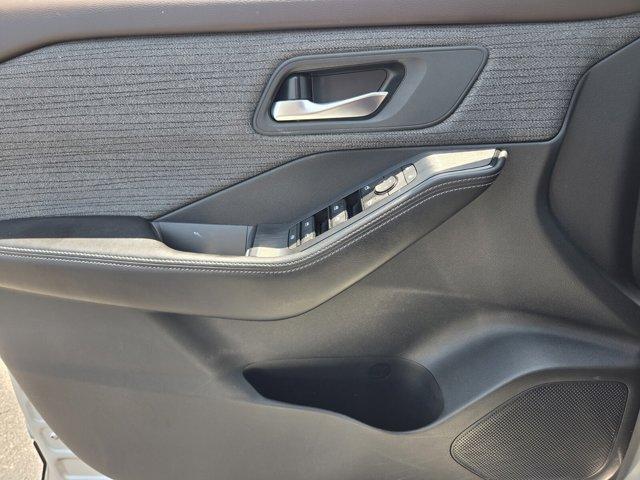 used 2023 Nissan Rogue car, priced at $18,999