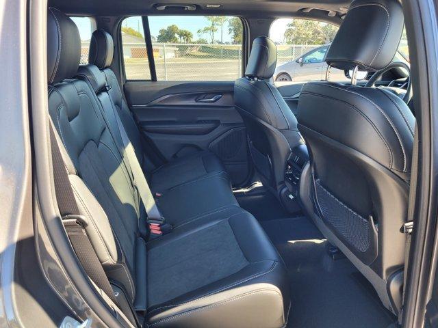 new 2025 Jeep Grand Cherokee car, priced at $35,676