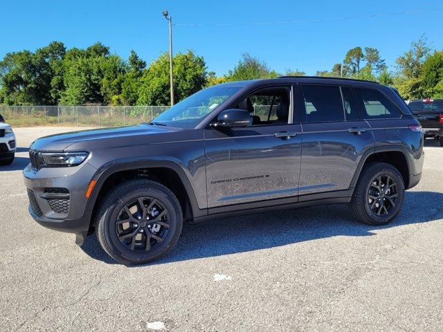 new 2025 Jeep Grand Cherokee car, priced at $35,676