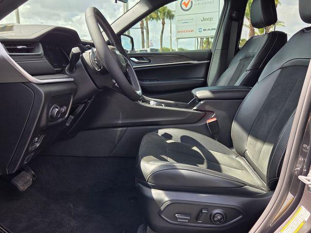 new 2026 Jeep Grand Cherokee car, priced at $38,370