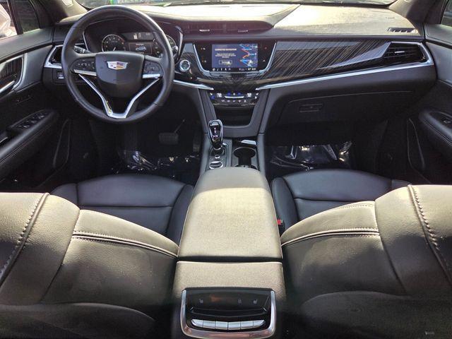 used 2024 Cadillac XT6 car, priced at $42,899