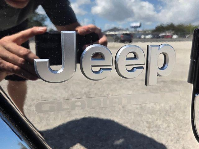 new 2026 Jeep Gladiator car, priced at $37,468