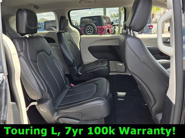 used 2024 Chrysler Pacifica car, priced at $26,995