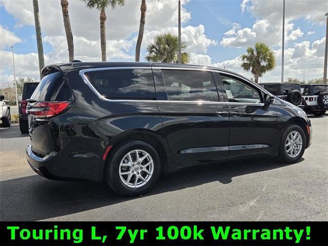 used 2024 Chrysler Pacifica car, priced at $26,995
