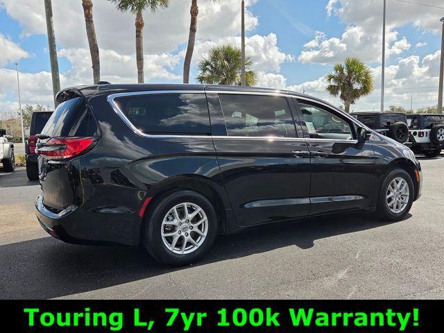 used 2024 Chrysler Pacifica car, priced at $25,888