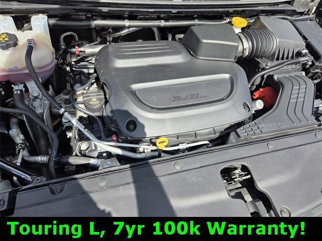 used 2024 Chrysler Pacifica car, priced at $26,995