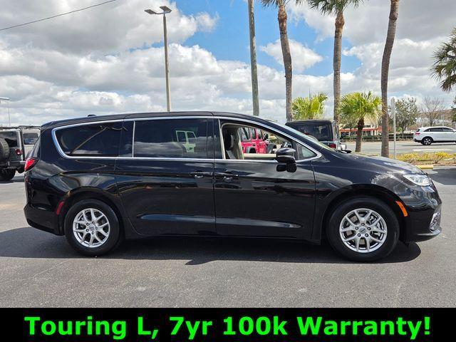 used 2024 Chrysler Pacifica car, priced at $25,888
