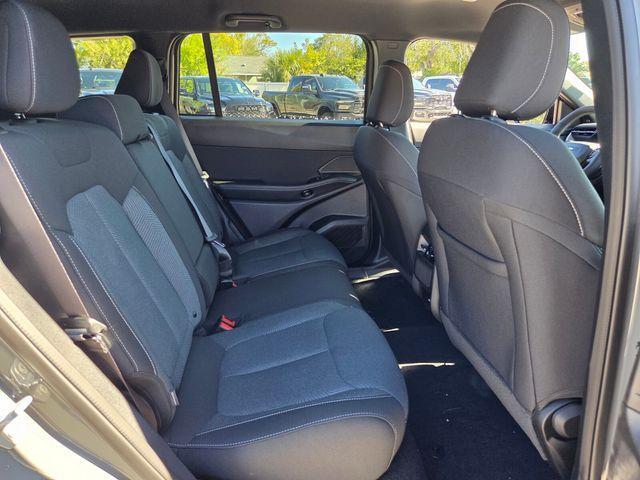 new 2026 Jeep Cherokee car, priced at $35,031