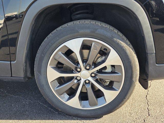 used 2022 Jeep Cherokee car, priced at $21,444
