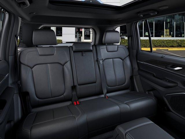 new 2026 Jeep Grand Cherokee car, priced at $45,380