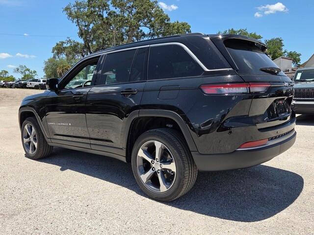 new 2026 Jeep Grand Cherokee car, priced at $44,228
