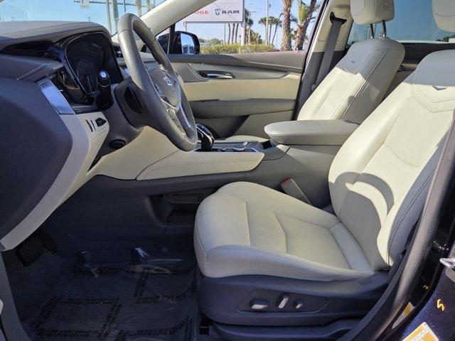 used 2021 Cadillac XT5 car, priced at $26,999